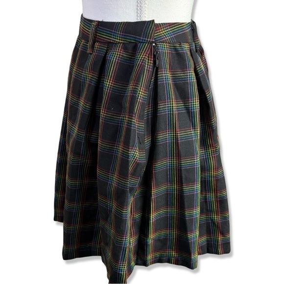 ⭐️HOT TOPIC Rainbow Pleated Plaid Schoolgirl Mini Skirt - Picture 2 of 5